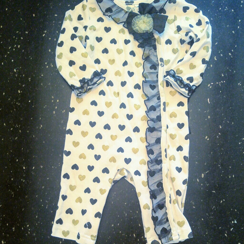 Baby girl black and gold heart outfit